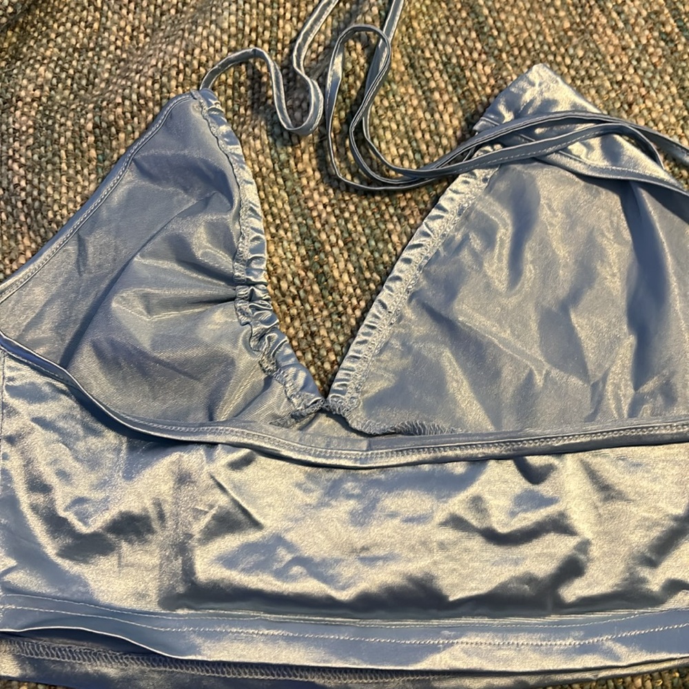 halter top - Picture 4 of 5